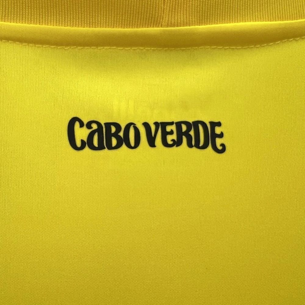 Camisa Futebol Cabo Verde Goleiro Vozinha 1 Copa do Mundo 2026 Torcedor Amarela Masculina