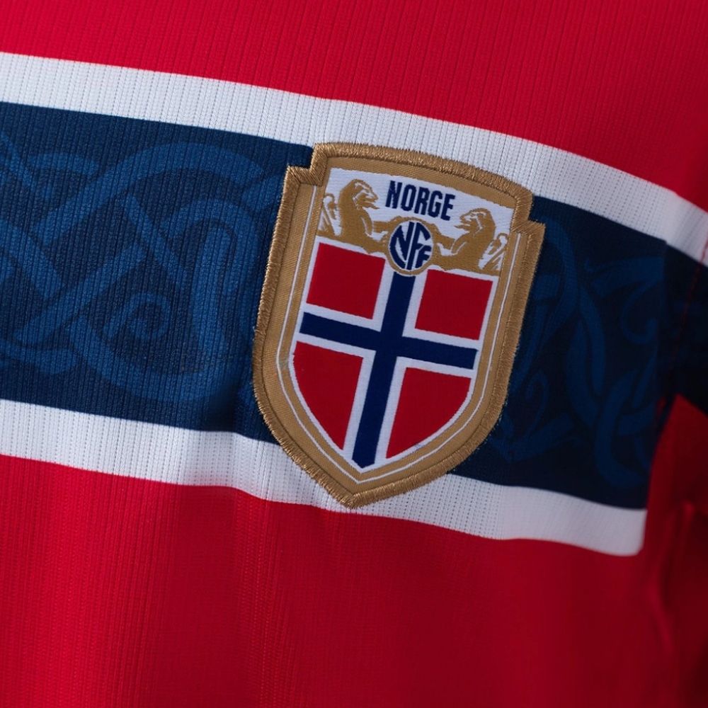 Camisa Futebol Noruega Copa do Mundo 2026 I Torcedor Vermelha Masculina