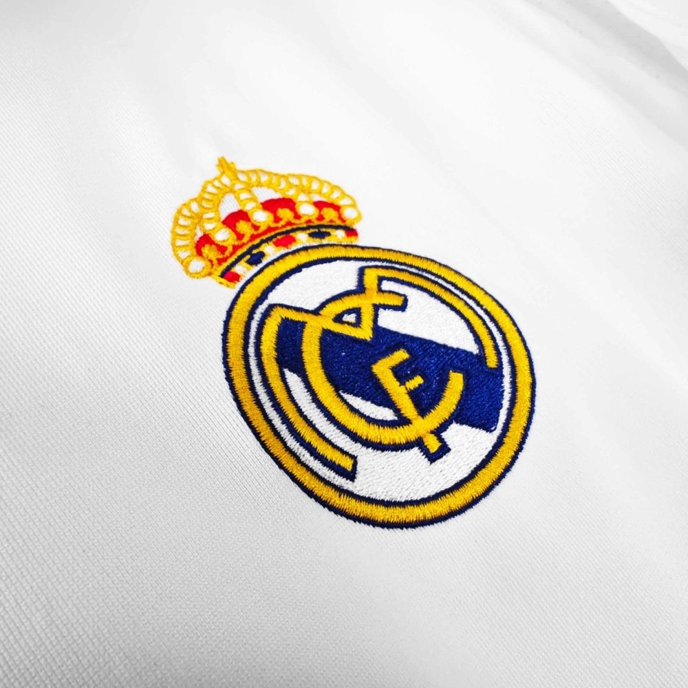 Camisa Futebol Real Madrid Retrô 2005/06 Home Torcedor Masculina Branca