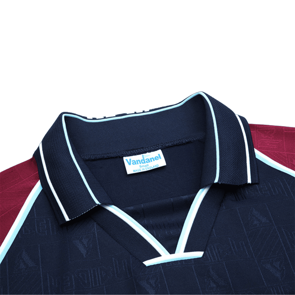 Camisa Futebol Retrô Collab West Ham x Iron Maiden 1999/2001 Torcedor Azul e Vermelha Masculina